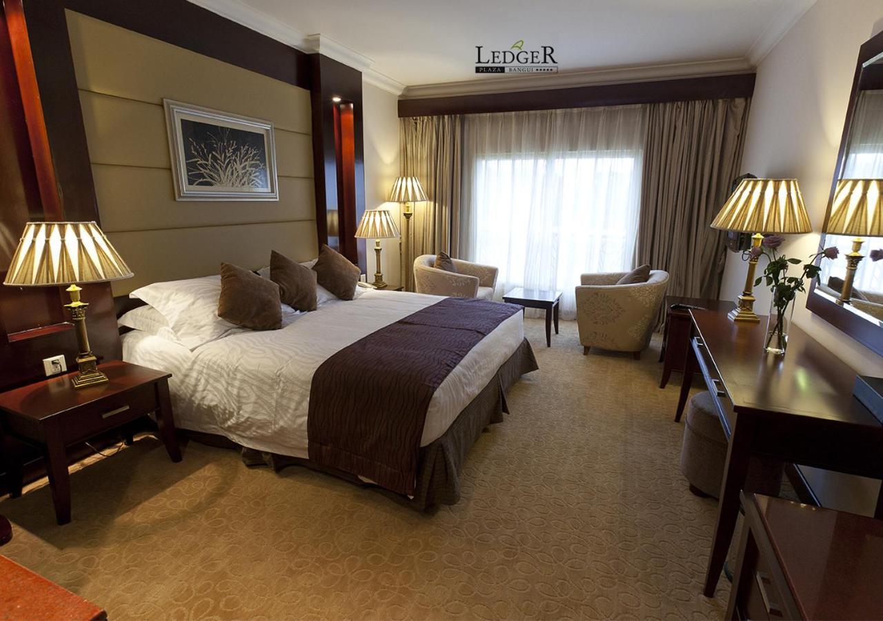 Hotel Ledger Plaza Bangui Esterno foto