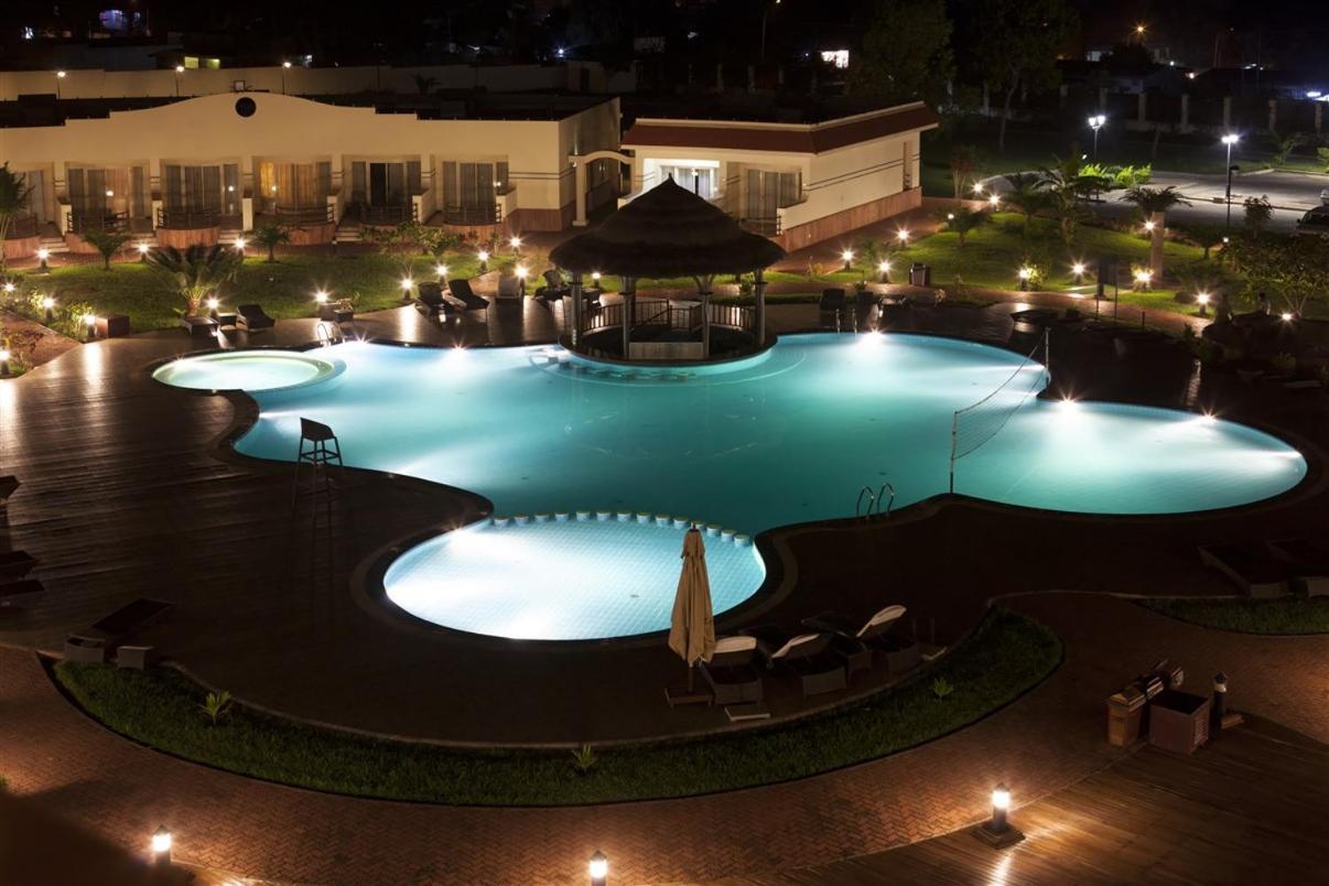 Hotel Ledger Plaza Bangui Esterno foto
